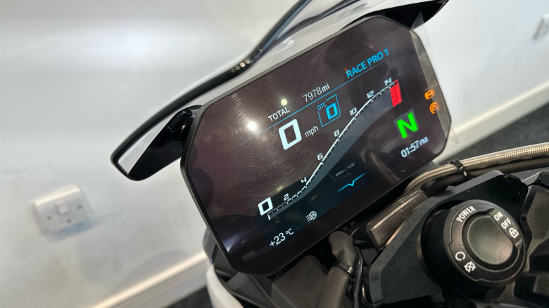 (23MY) BMW M1000 R